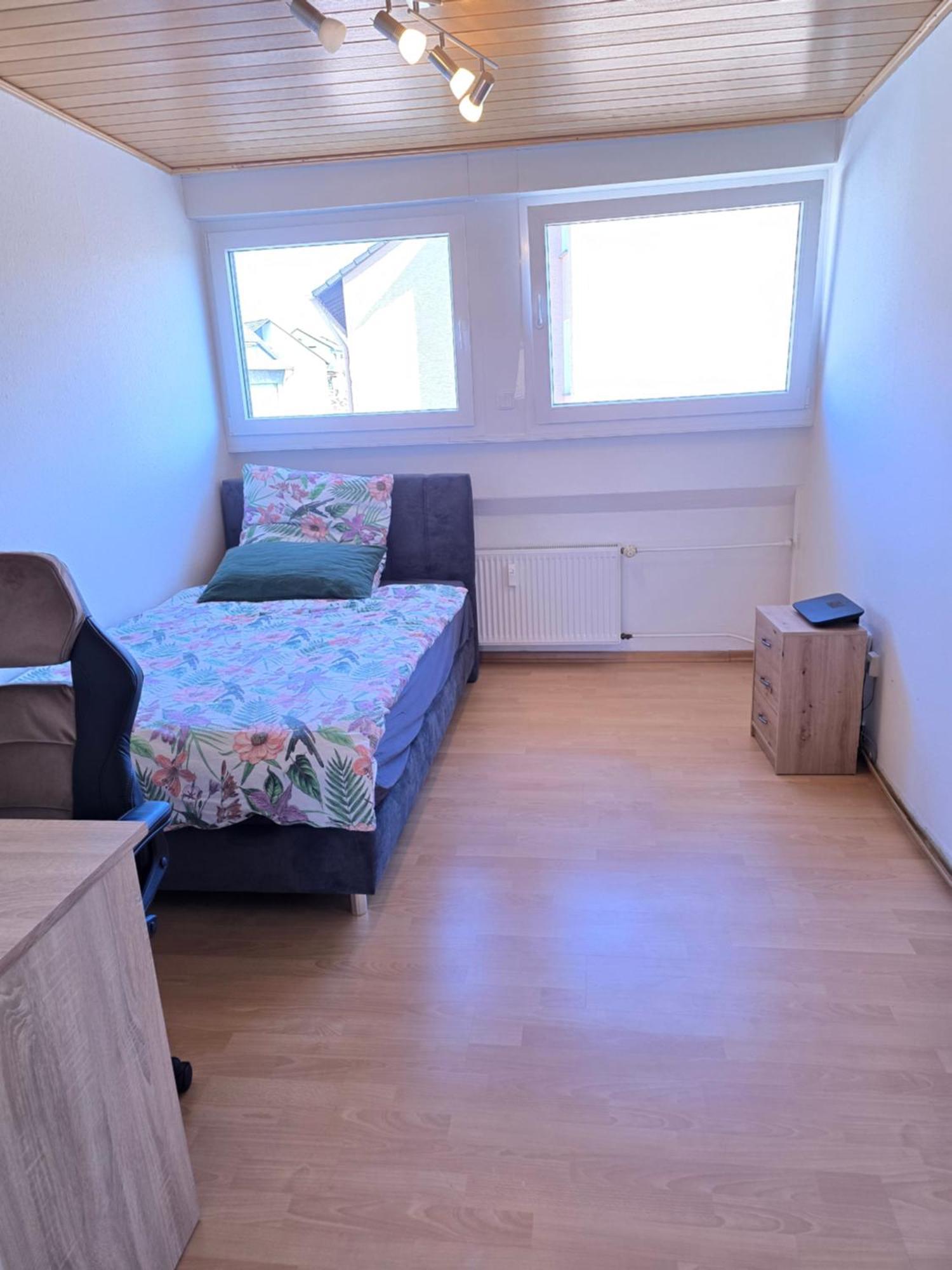 Apartment Ergste Am Ruhr 85 Sqm , 3 Minutes To A45 With Garage Schwerte Eksteriør billede